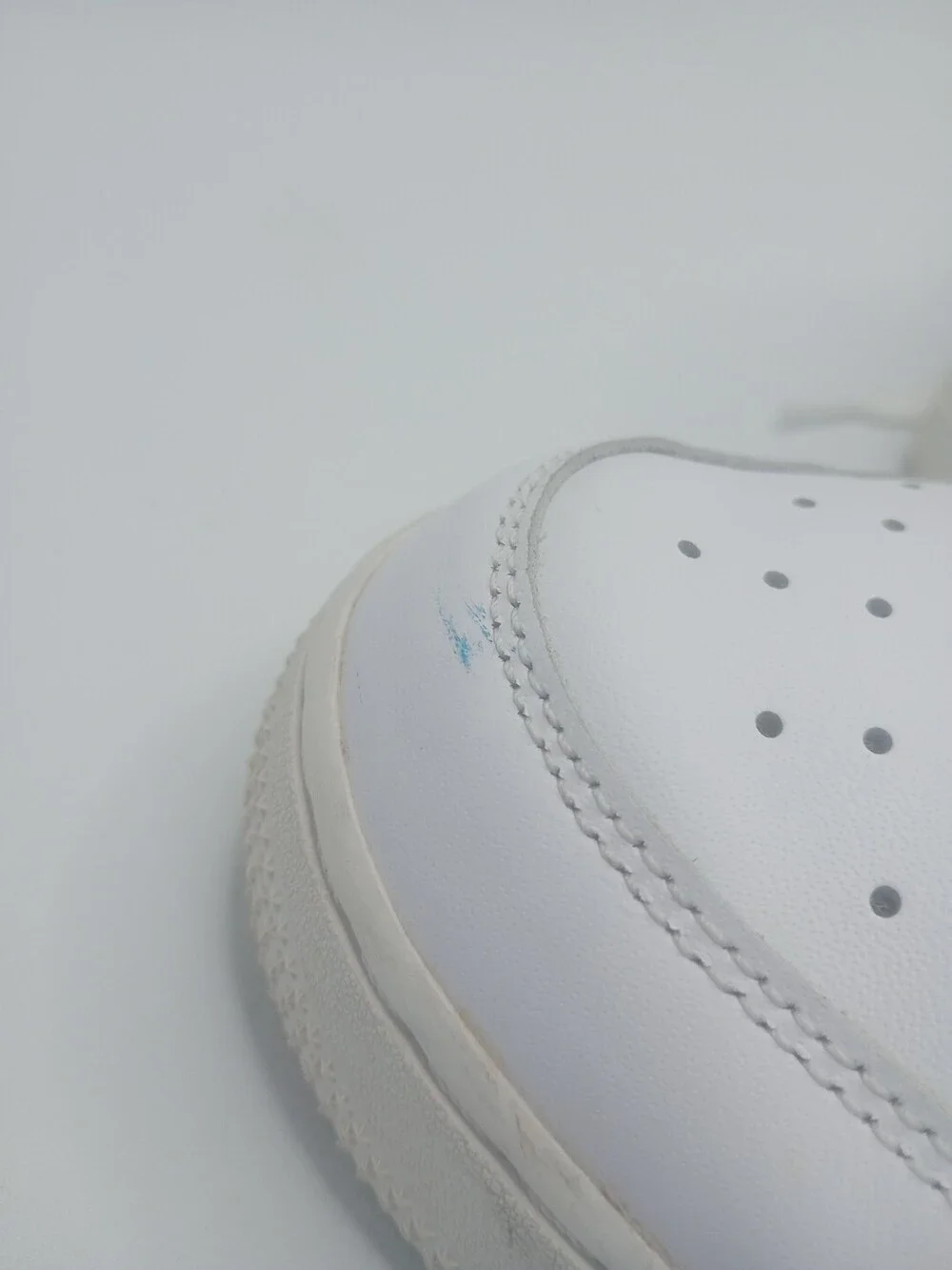 2019 Nike Air Force 1 Triple White ‘07 315122-111 Size 8 Low Top Sneakers Shoes